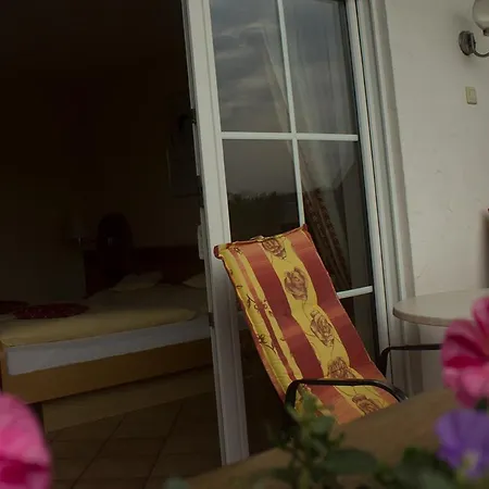 Gaestehaus Vinetum Inn Altdorf (Neustadt)